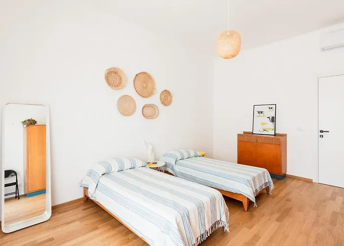 Interno 19 - Vista Mare דירה בארי